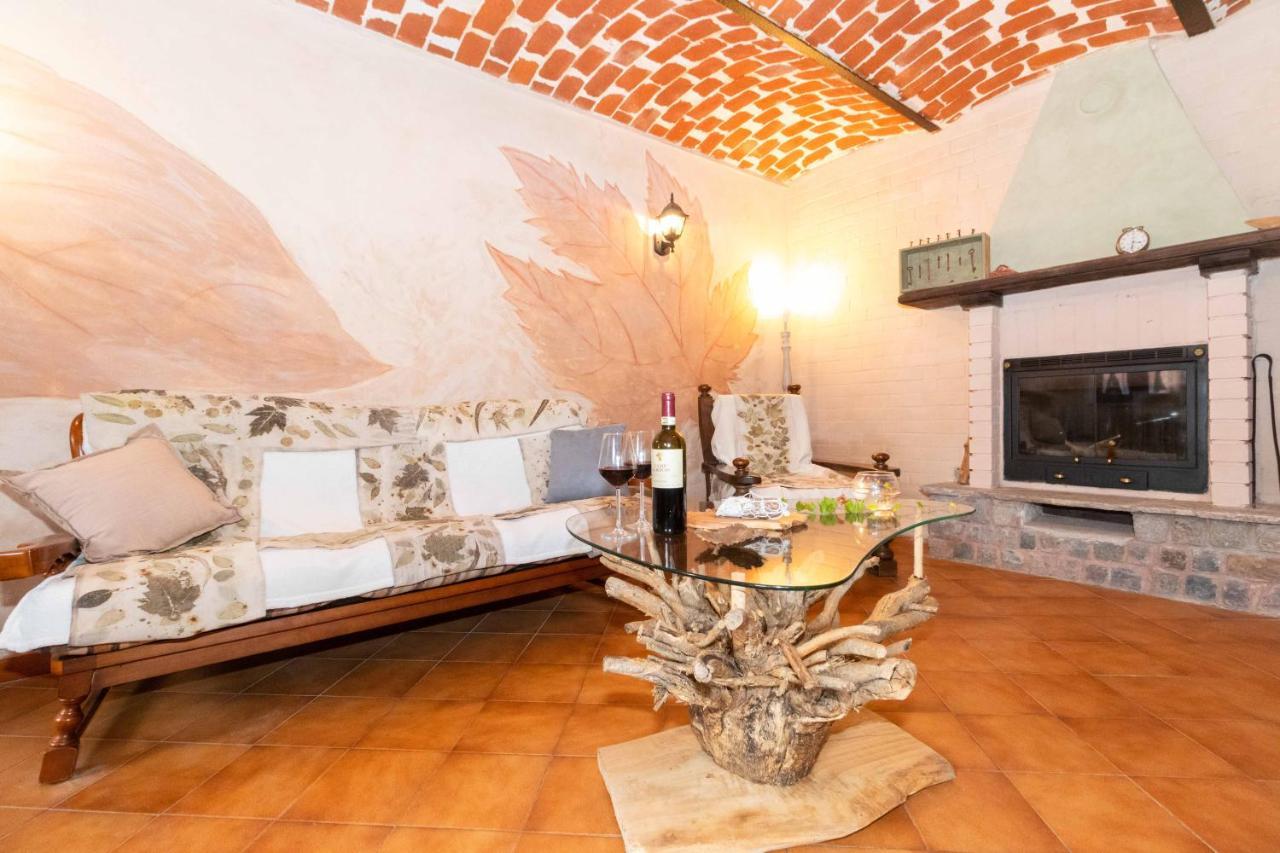 Villa Casa Delle Foglie Sussurranti Asti Esterno foto