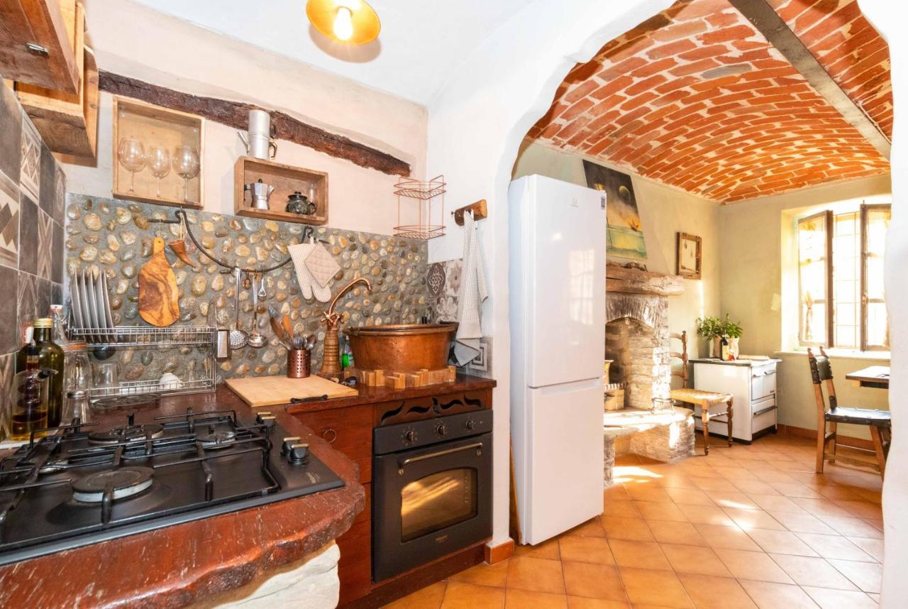 Villa Casa Delle Foglie Sussurranti Asti Esterno foto